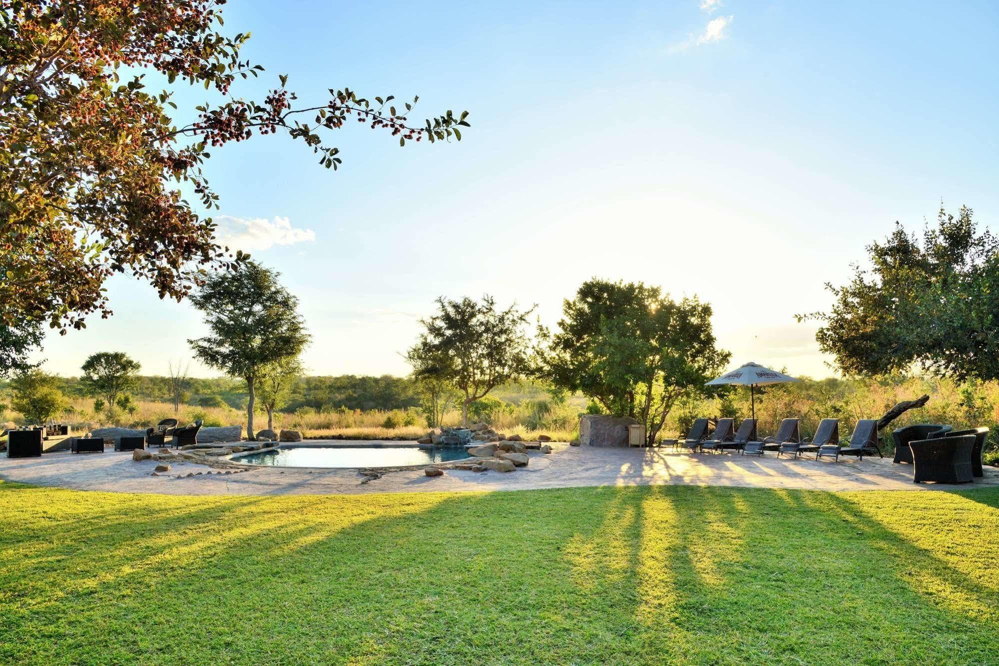 Wildtrack Safaris Eco Lodge Pandamatenga エクステリア 写真