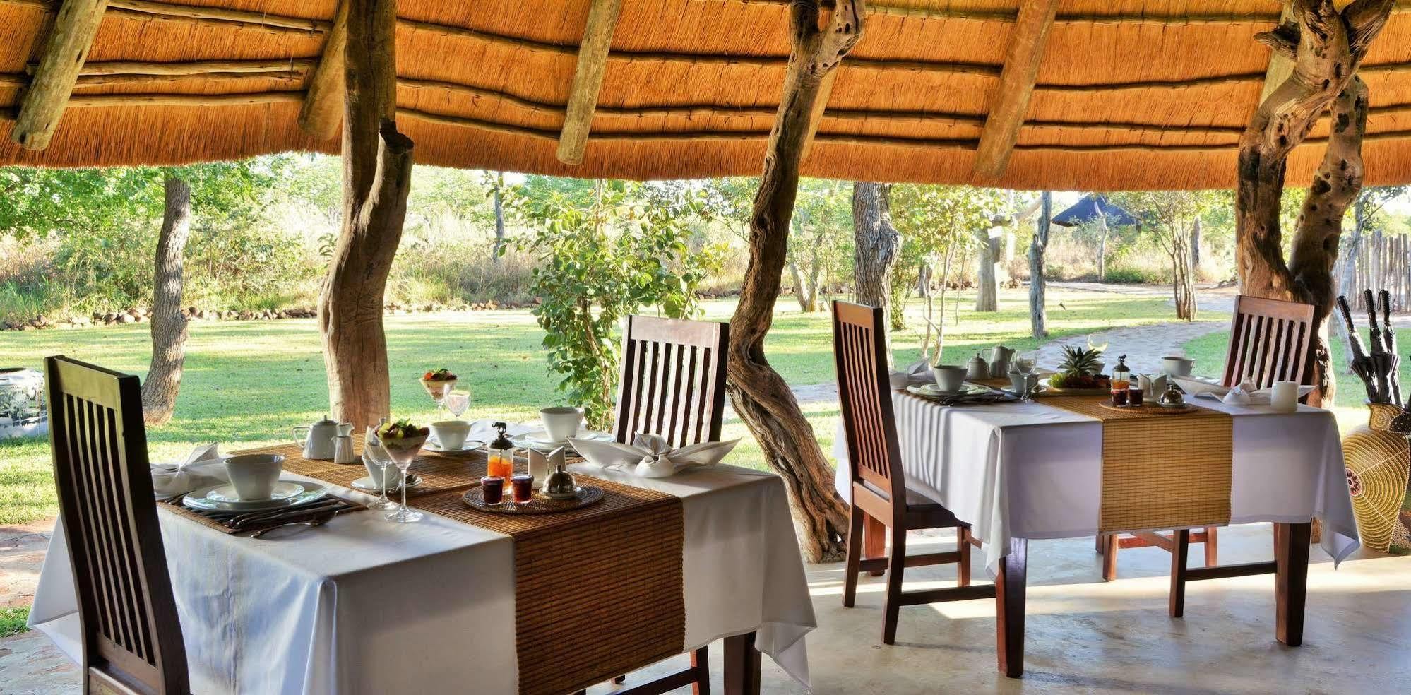 Wildtrack Safaris Eco Lodge Pandamatenga エクステリア 写真