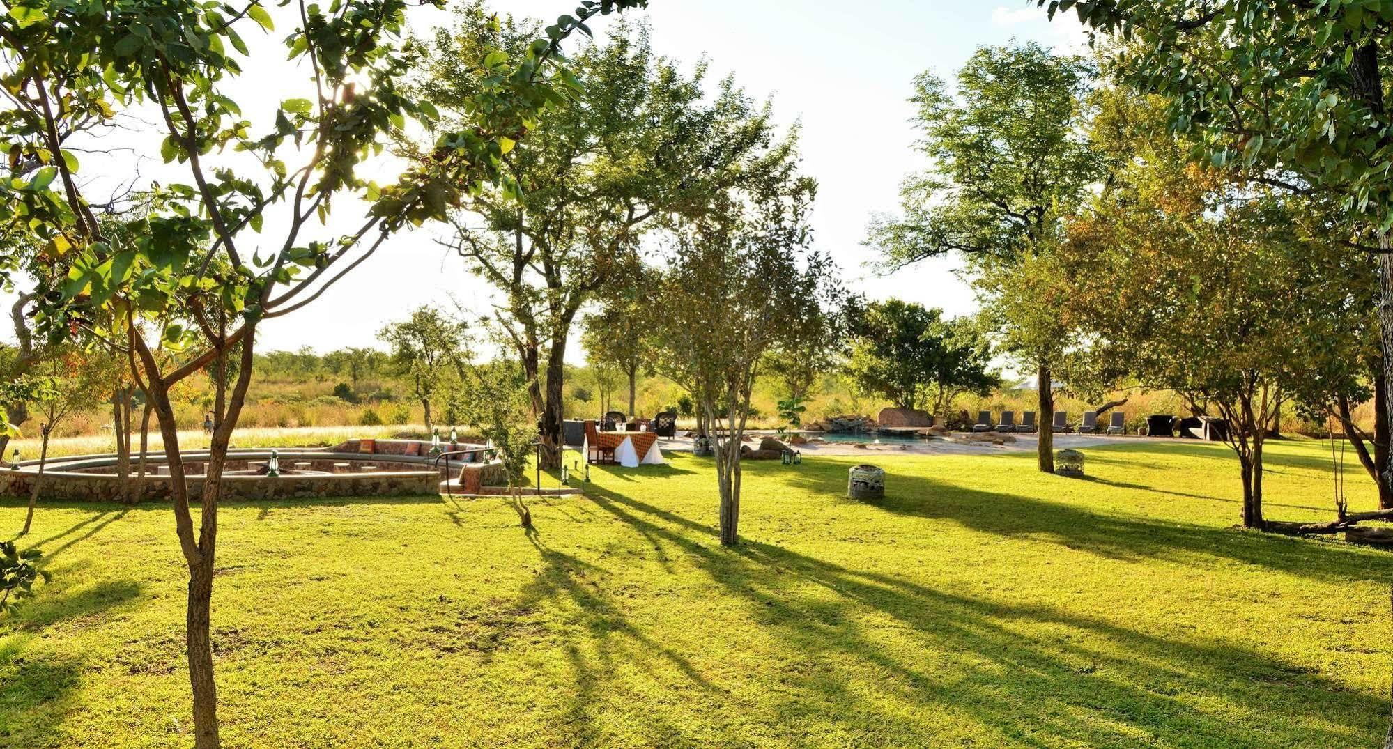Wildtrack Safaris Eco Lodge Pandamatenga エクステリア 写真